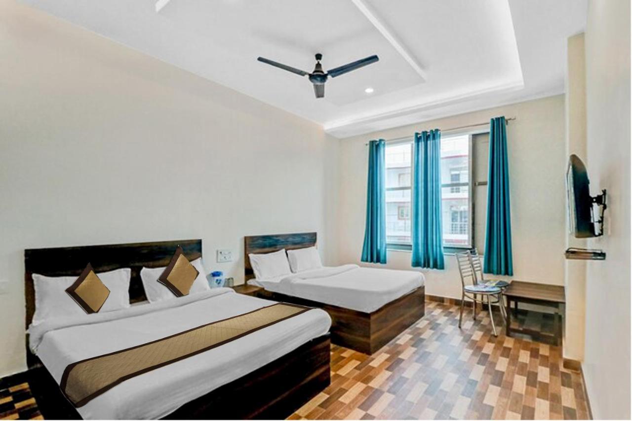 Nv Palace Hotel Vrindāvan Exterior photo